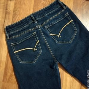 Bullhead skinny jeans